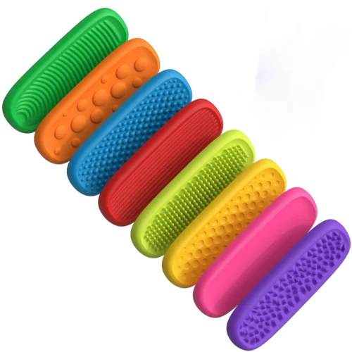 Manchons sensoriels anti stress alignés en diagonale, multicolores, textures variées